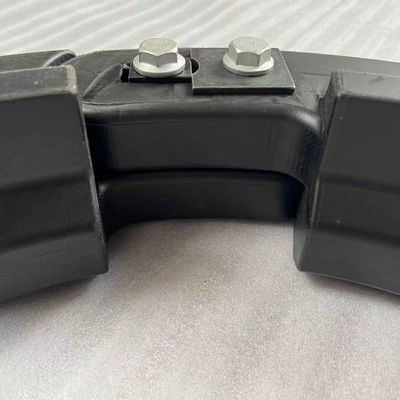 CL Run Płaskie paski ochronne Wystarczający zapas 98% węzła Górny obszar kontaktu SUS304 PA66GF15 3.6~6KG Waga